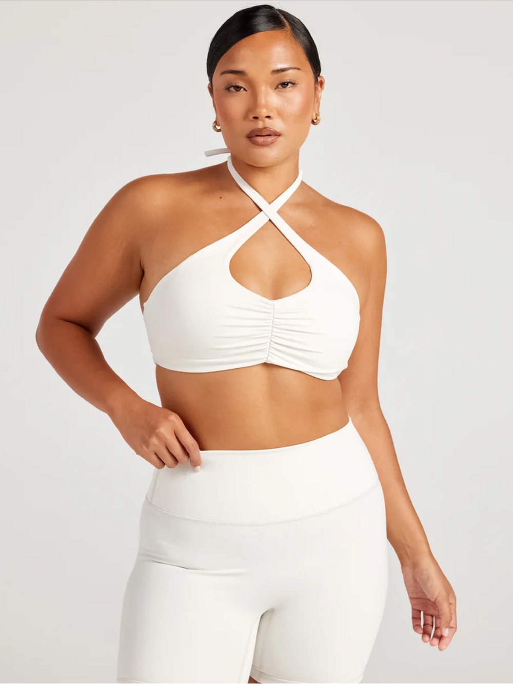 SET - elite eleven vanilla latte aura sports bra & cross over flare leggings